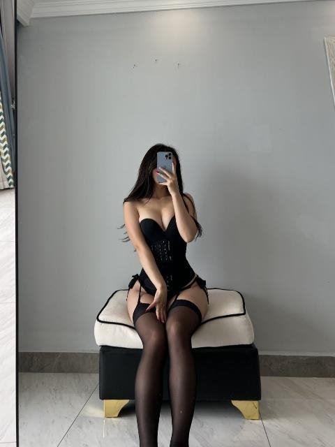 new lady arrived🍑🍑asian milf👄👄👄