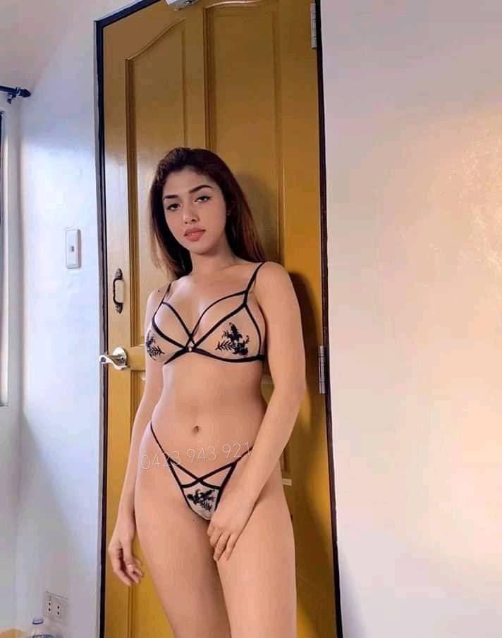 New Independent sexy girl model body, GFE, angel face, Nat tits