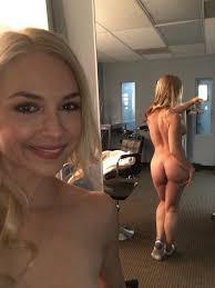 I'm Available For Hookup anytime 🔥💤🌩️🔥💫💟🍬