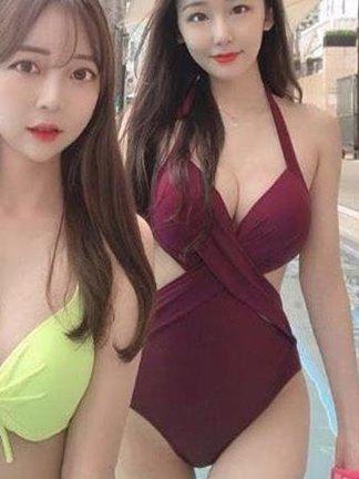 DOUBLE GIRLS KIINGDOM SERVICES PUFF TOGETHER PARTY WILD SEX