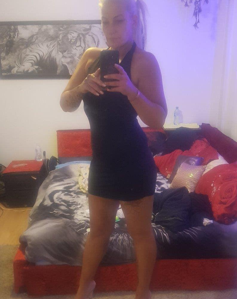 B L O W J O B G O D D E S S New Number 0402446388