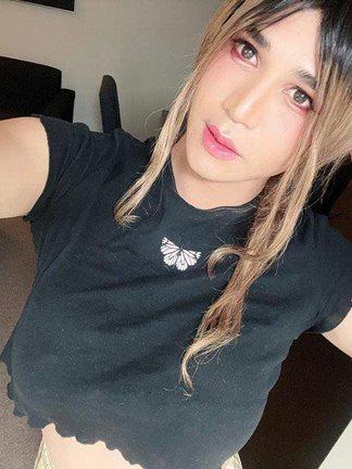 LADYBOY 🔥 TOP & BOTTOM AVAILABLE NOW