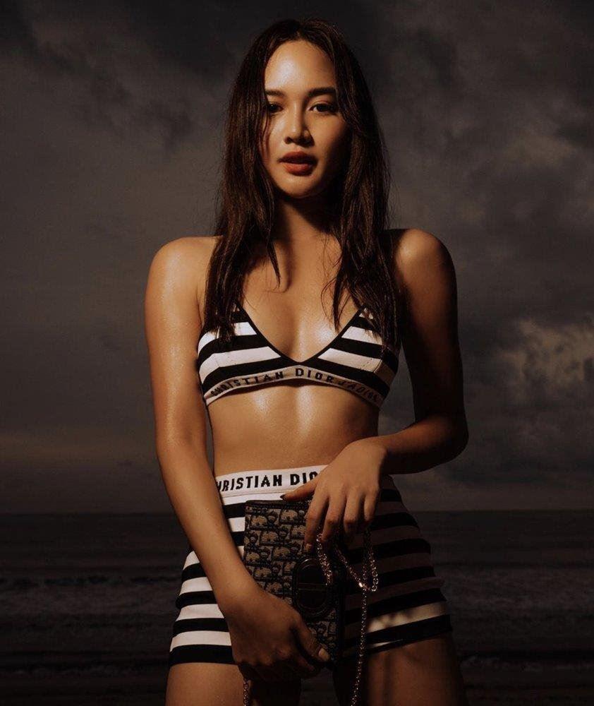 Bella beautiful girl in Canberra and Sydney Auburn &parramatta