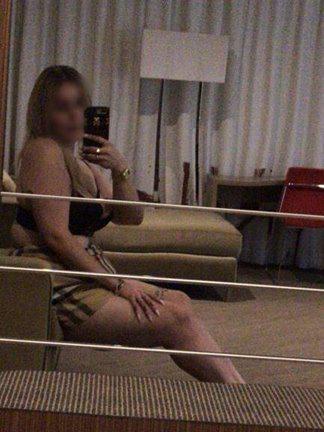 🍑 CALL ME PEACHES 🍑 outcall only