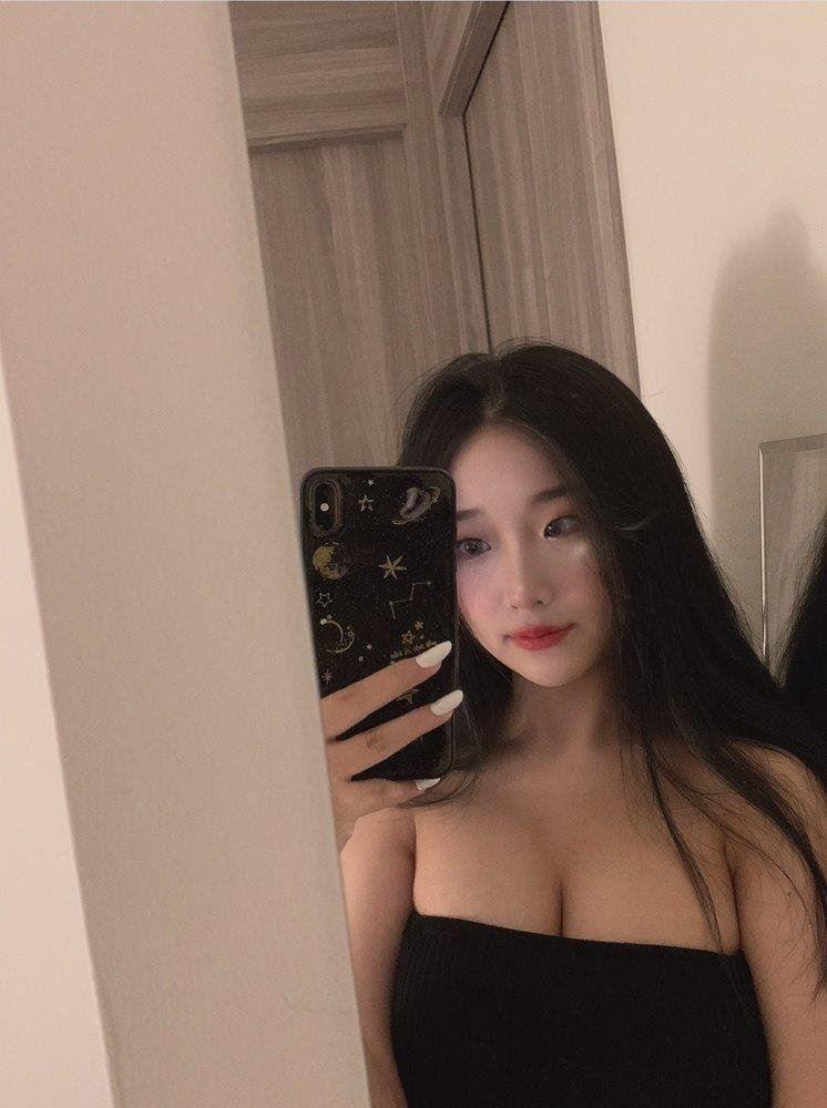 Super Wet Horny Pretty Babe Big Boobs Sexy Body Naughty Playful