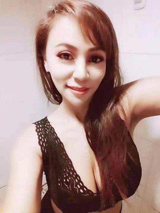 Indulgent Rubs and Vivacious GFE, Spoil Yourself!